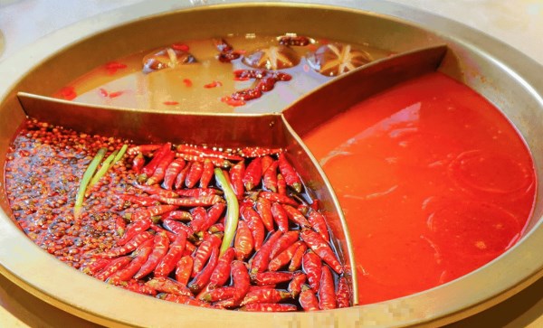 重庆火锅底料厂告诉你正确的吃火锅模式，锅底就该这样选！